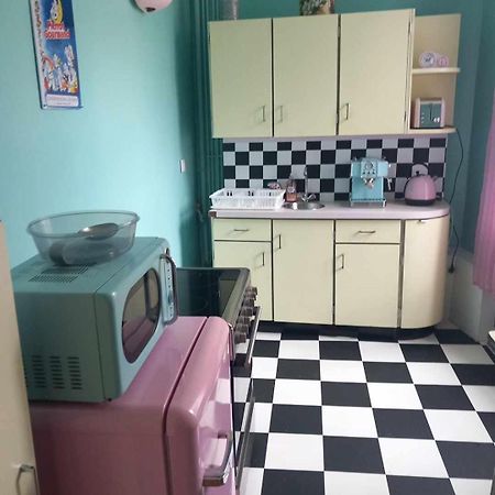 Vintage ,La Capsule Temporelle Wifi Draps Parking Publique Gratuit Apartment Тиерс Екстериор снимка