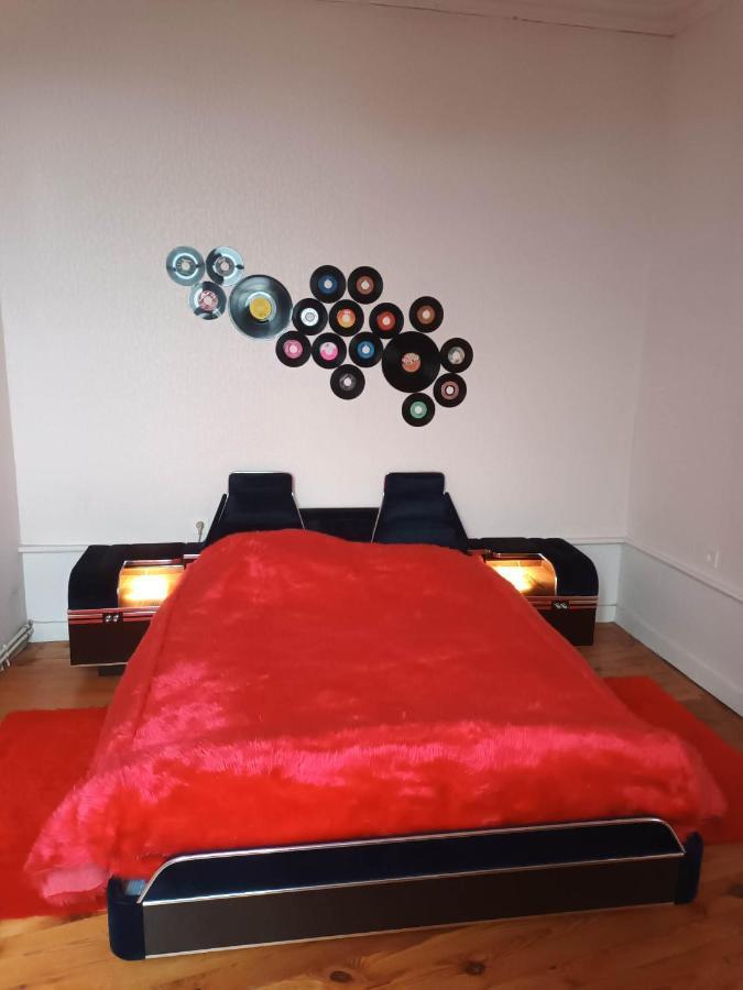 Vintage ,La Capsule Temporelle Wifi Draps Parking Publique Gratuit Apartment Тиерс Екстериор снимка